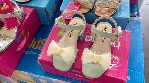 孩子不买国产鞋视频大全,孩子不买视频引发热议,国产鞋品牌如何破局?