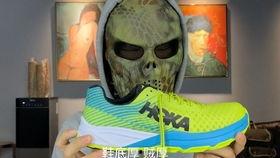 国产碳板跑鞋开箱视频,轻盈科技,速度与激情的完美融合